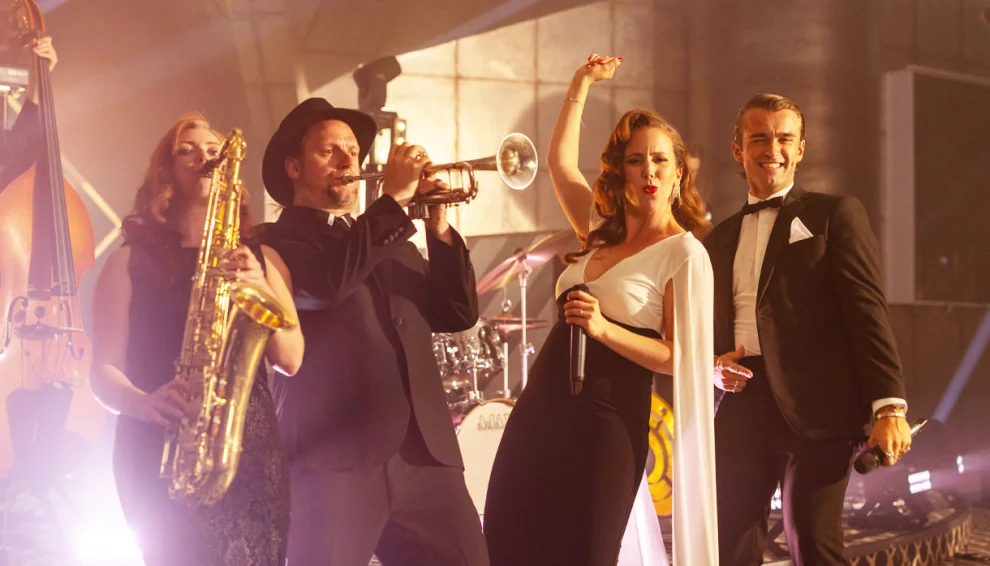 Hollywood Heights | Professional Swing Showband, London