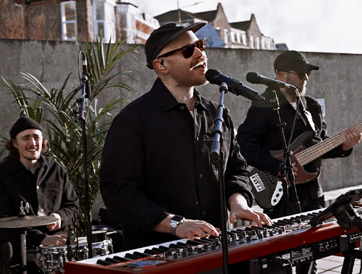 Live Music At Bedford & County Golf Club - Light Years