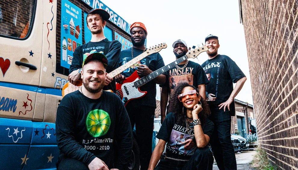 Roaming Boombox | Immersive Roaming Acoustic Band