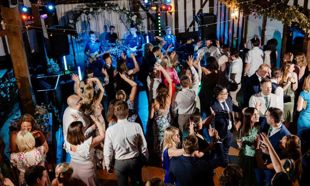When Should I Book My Wedding Band?