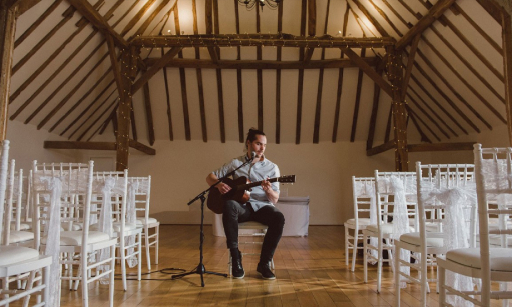 How Much Does It Cost to Hire a Live Wedding Band?