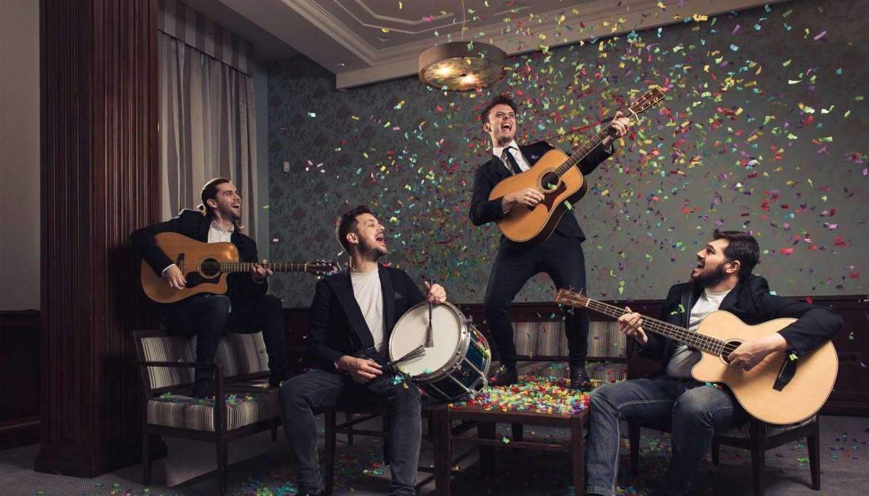 Live Music At Fitzleroi Barn