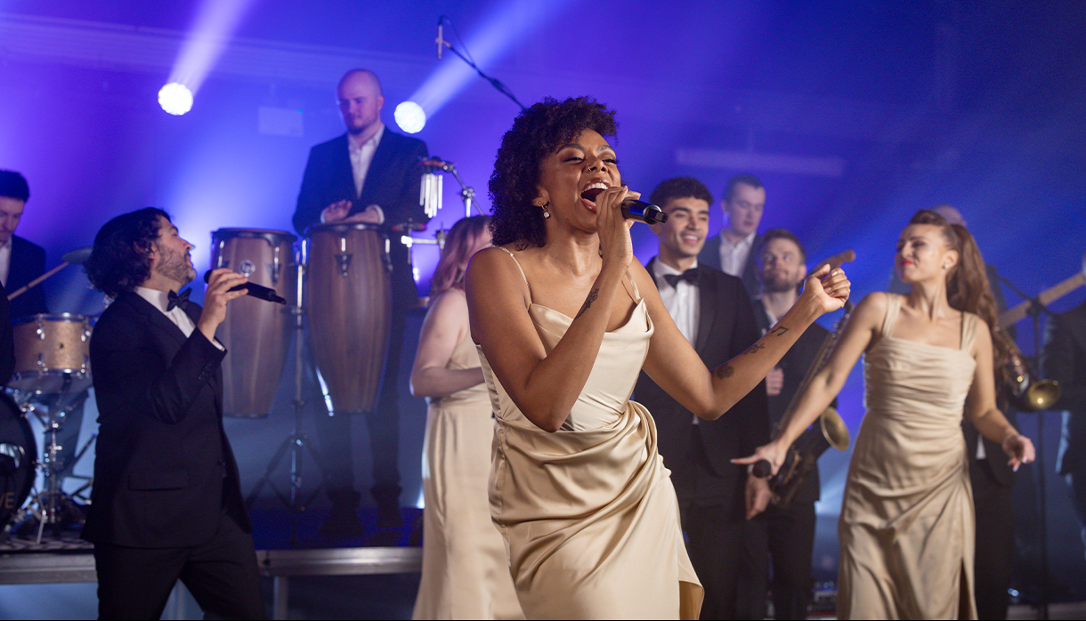 Find your perfect luxury wedding band and take your wedding party to the next level!